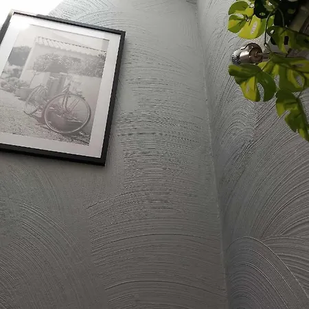 Le Petit Broux فندق مبيت وإفطار 3*