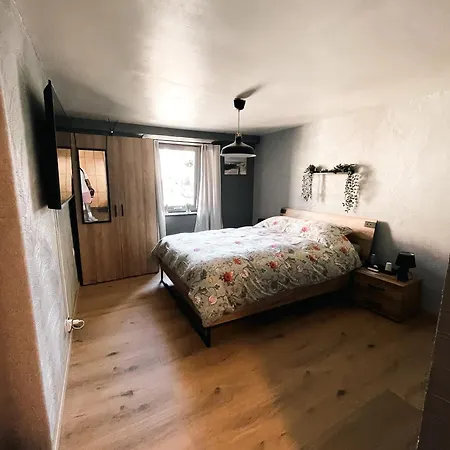 Le Petit Broux 아이웨일